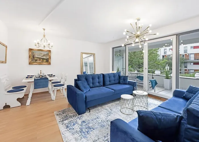 Zwei Zimmer Wohnung Im Stadtzentrum Mit Tiefgaragenplatz