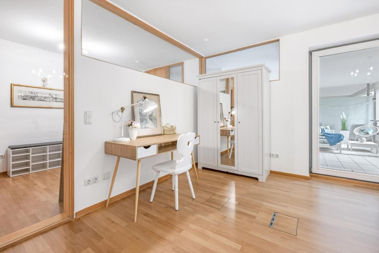 Zwei Im Stadtzentrum Mit Tiefgaragenplatz Monaco di Baviera